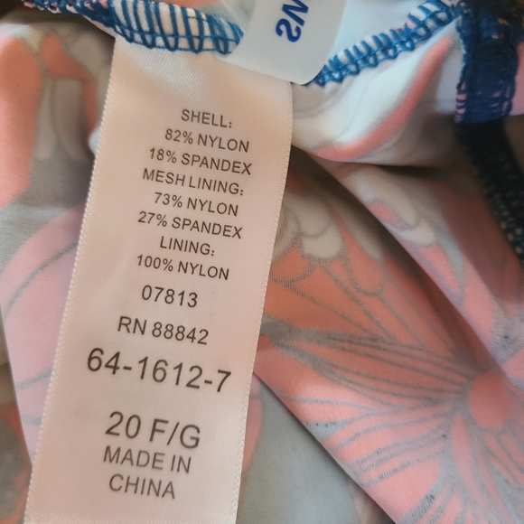 Swimsuits for All Floral Swimsuit Top in Size with Built in Bra in Size 20 - Picture 7 of 7